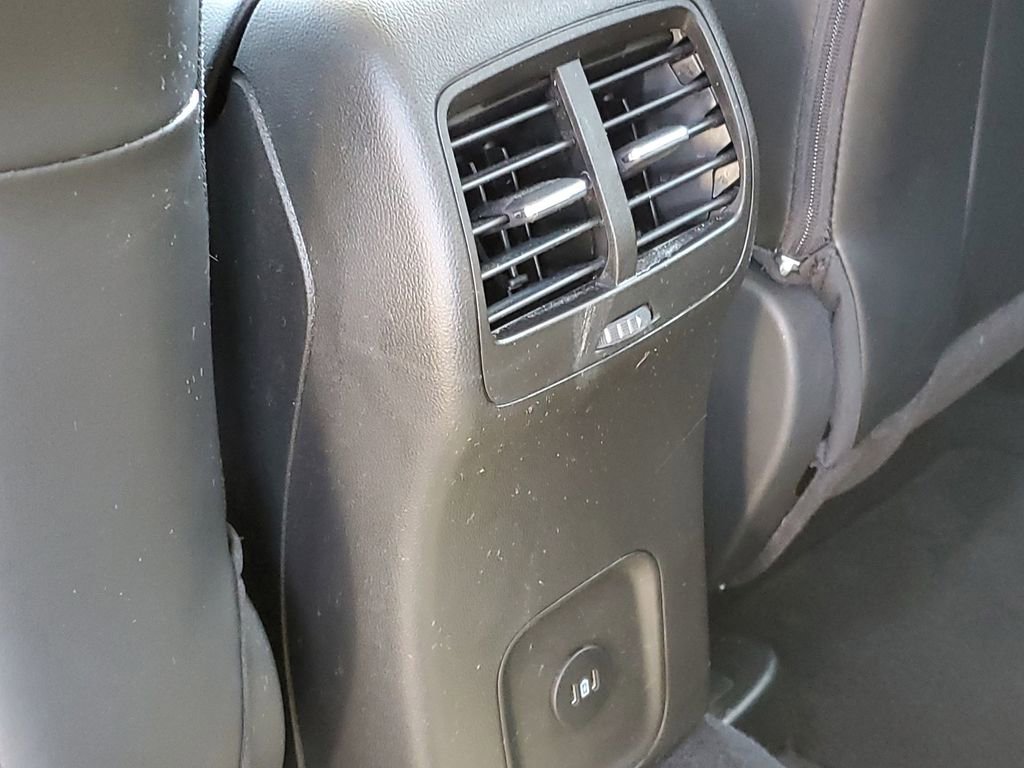 Certified 2025 Ford Escape Platinum AWD/4WD image 34