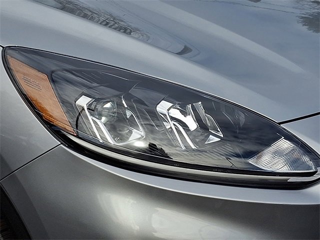 Certified 2022 Ford Escape SE w/ SE Sport Appearance Package image 9