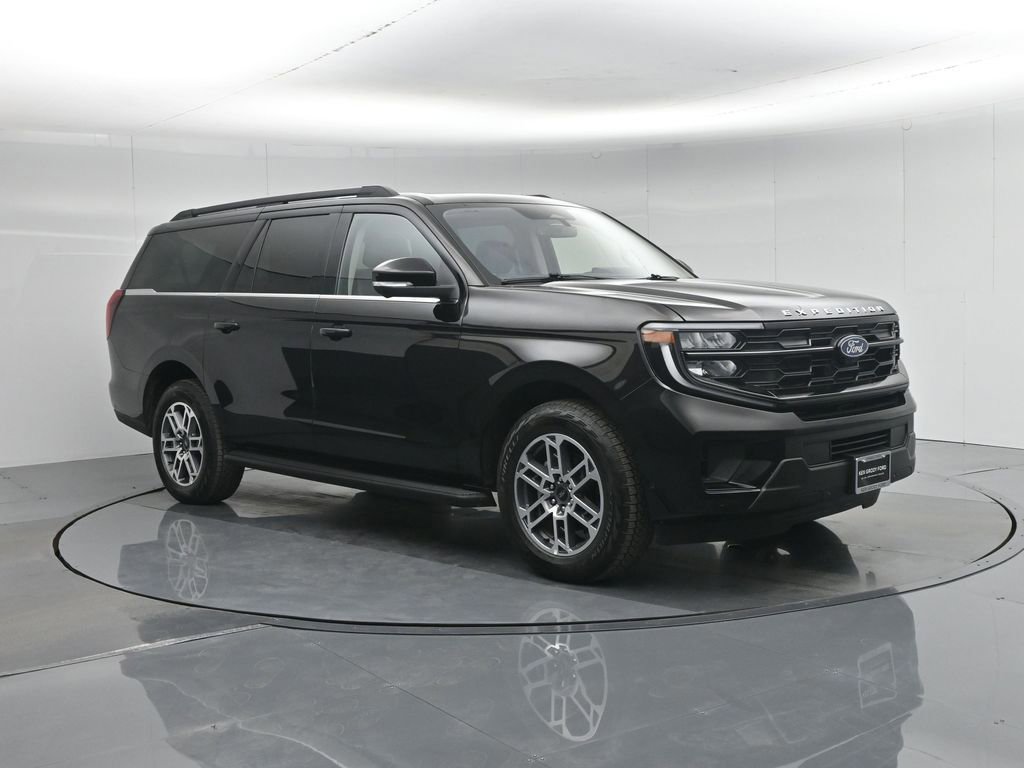 Certified 2025 Ford Expedition Max Active image 3