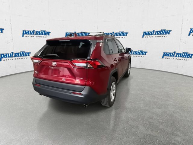 Used 2019 Toyota RAV4 LE w/ Carpet Mat Package FWD image 10