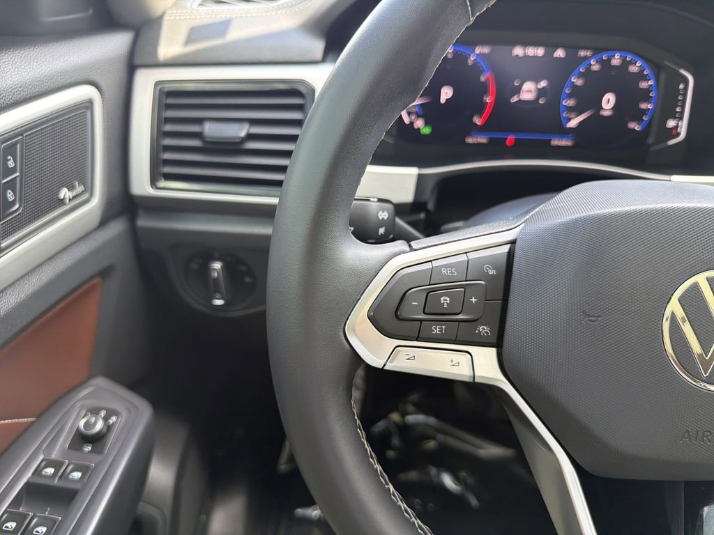 Used 2021 Volkswagen Atlas SEL Premium AWD/4WD image 29