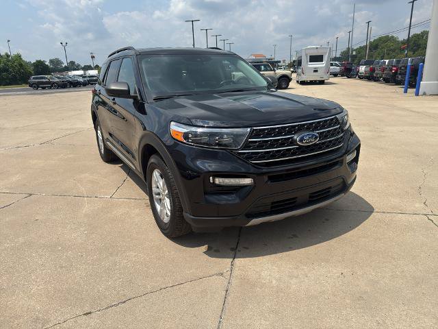 Certified 2023 Ford Explorer XLT w/ Equipment Group 202A AWD/4WD image 8