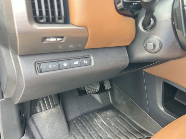 Used 2024 Nissan Pathfinder Platinum w/ Cargo Package FWD image 37