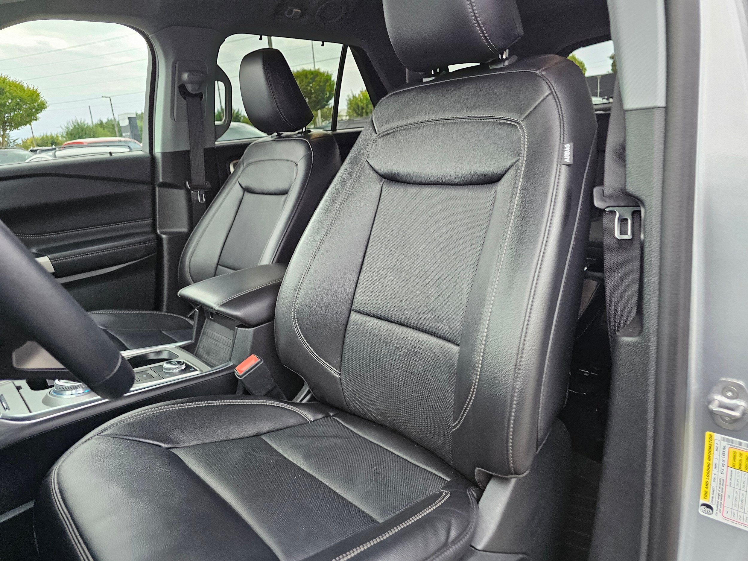 Certified 2023 Ford Explorer Limited AWD/4WD image 24