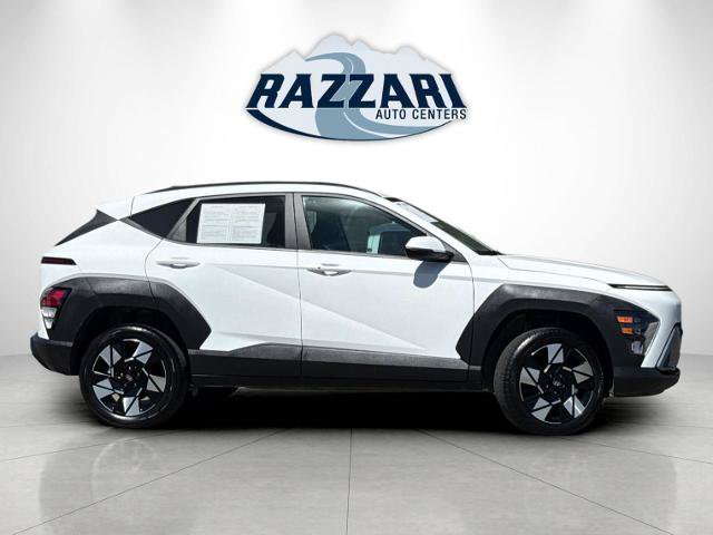 Used 2024 Hyundai Kona SEL AWD/4WD image 2