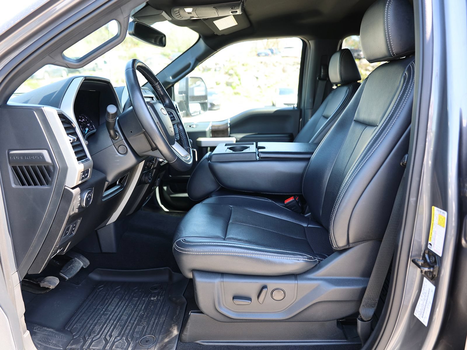 Certified 2022 Ford F350 Lariat w/ Lariat Ultimate Package AWD/4WD image 18
