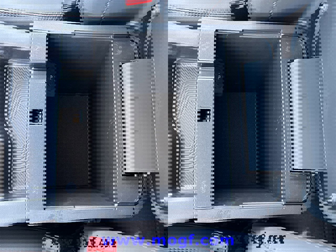 Certified 2025 Ford Explorer Active w/ Active Comfort Package image 15