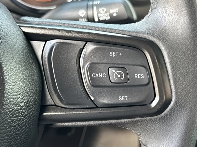 Used 2023 Jeep Wrangler Sport AWD/4WD image 35