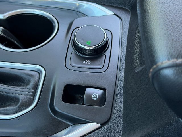 Used 2019 Chevrolet Traverse LT FWD image 21