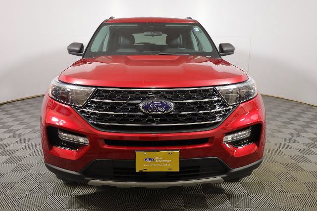 Certified 2024 Ford Explorer XLT w/ Equipment Group 202A AWD/4WD image 4