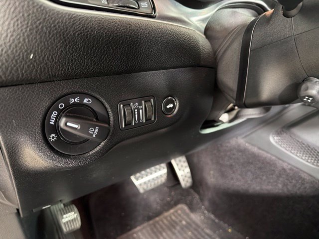Used 2019 Dodge Challenger R/T Scat Pack w/ Plus Package RWD image 23