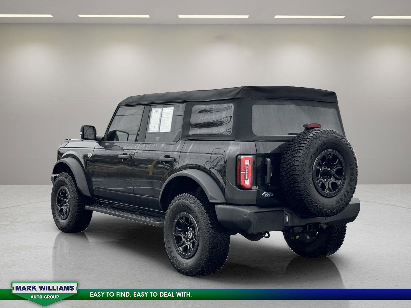 Certified 2022 Ford Bronco Wildtrak image 3