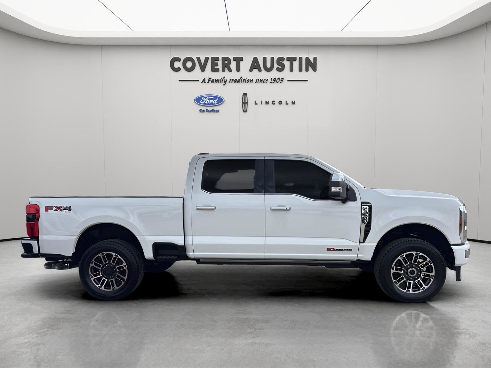 Certified 2026 Ford F350 Platinum w/ Platinum Plus Package image 6