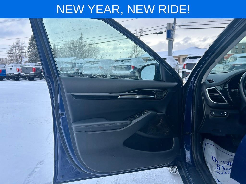 Used 2023 Kia Seltos EX image 11