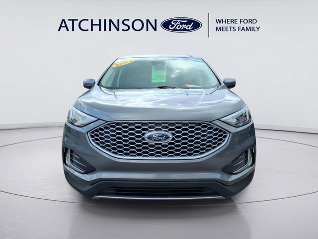 Certified 2024 Ford Edge SEL w/ Convenience Package AWD/4WD image 2