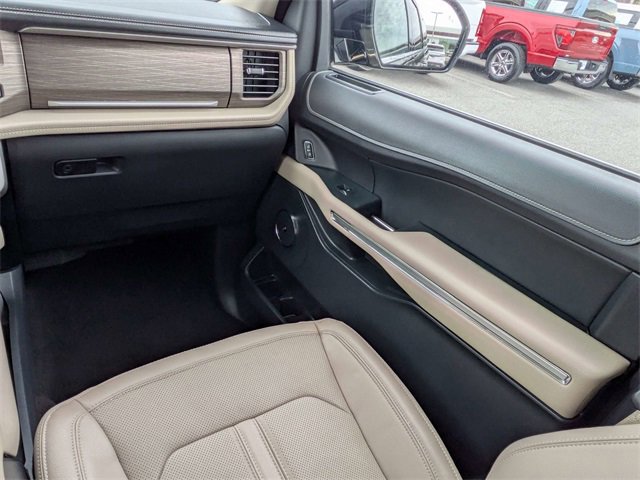 Certified 2022 Ford Expedition Max Limited image 16
