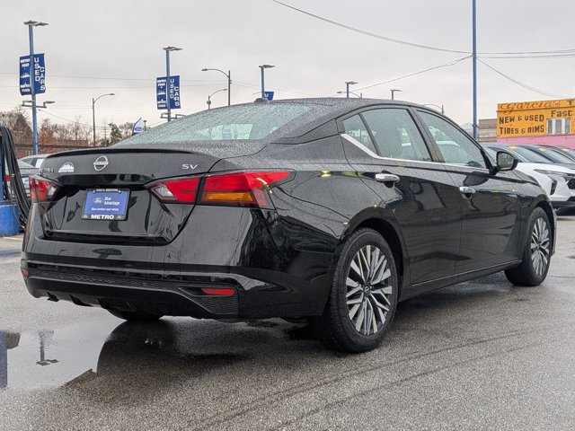 Used 2024 Nissan Altima 2.5 SV FWD image 4