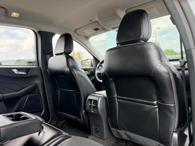 Certified 2024 Ford Escape Platinum AWD/4WD image 19