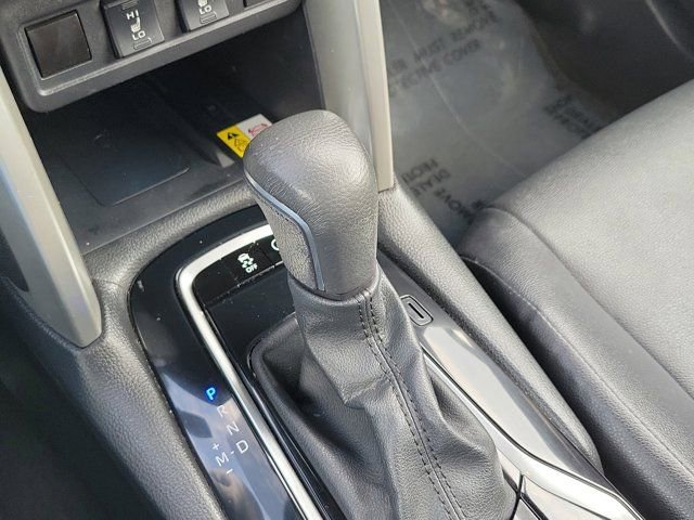 Used 2023 Toyota Corolla Cross XLE w/ Convenience Package FWD image 28