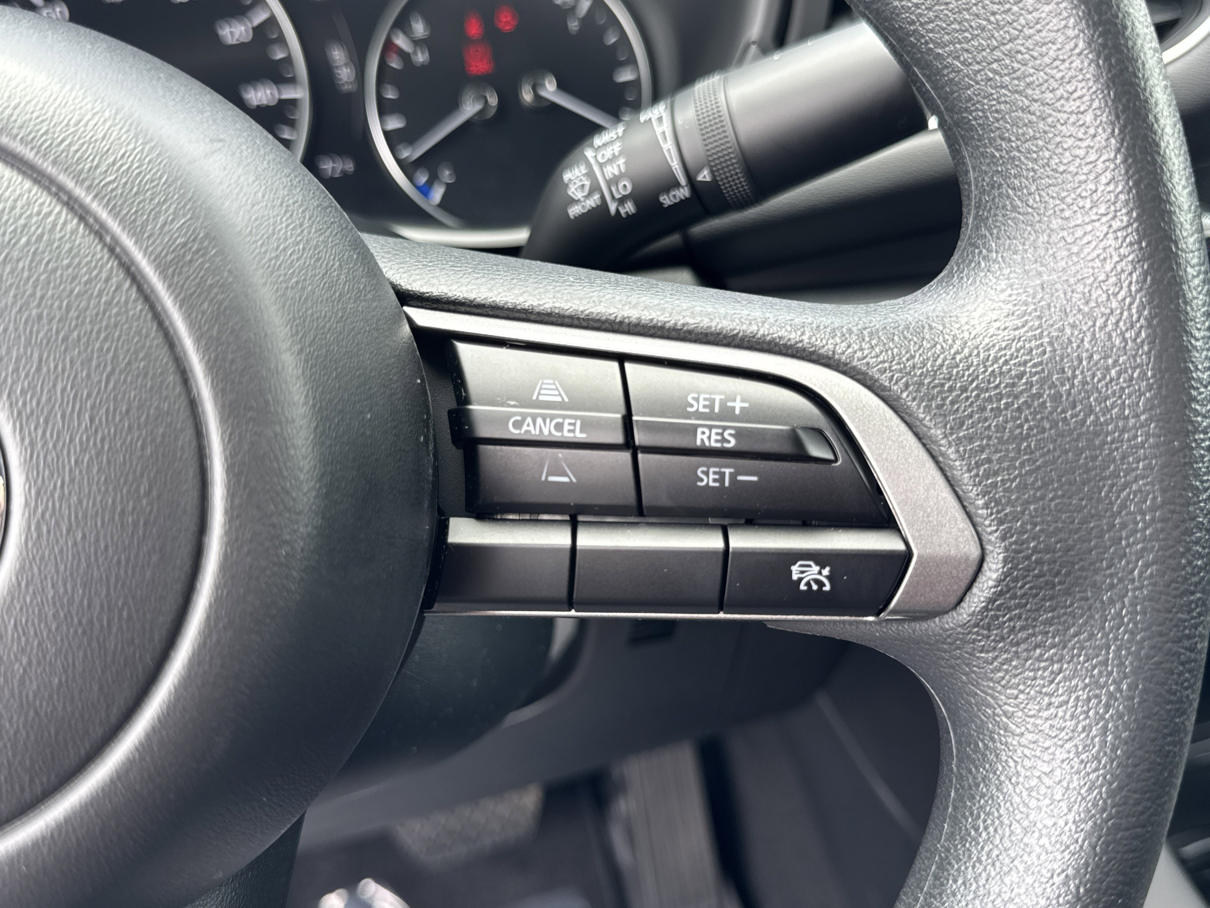 Used 2024 MAZDA MAZDA3 s FWD image 31