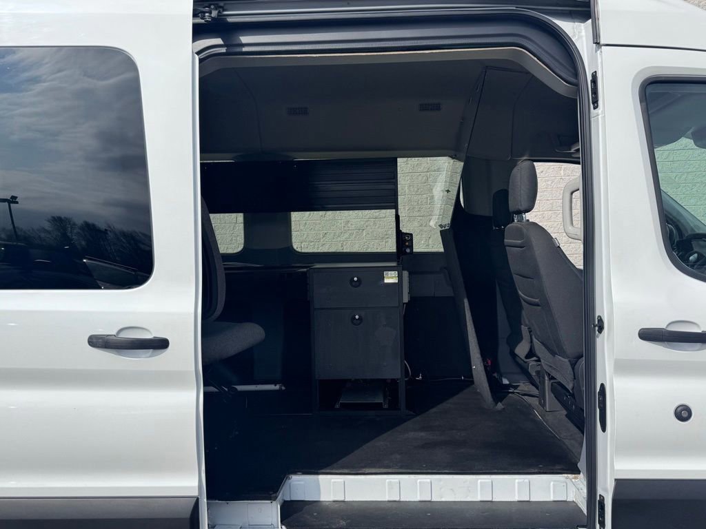 Certified 2019 Ford Transit 150 XLT image 37