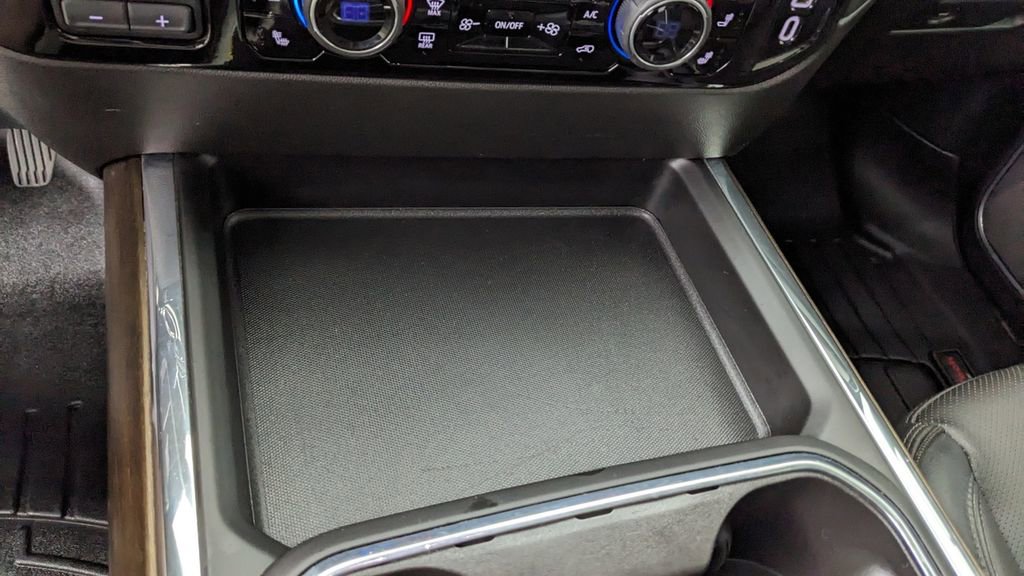 Used 2024 Chevrolet Silverado 3500 High Country w/ High Country Premium Package image 32