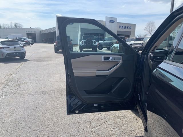 Certified 2023 Ford Explorer Limited image 21