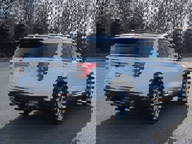 Certified 2021 Ford Explorer Platinum w/ Equipment Group 601A image 5