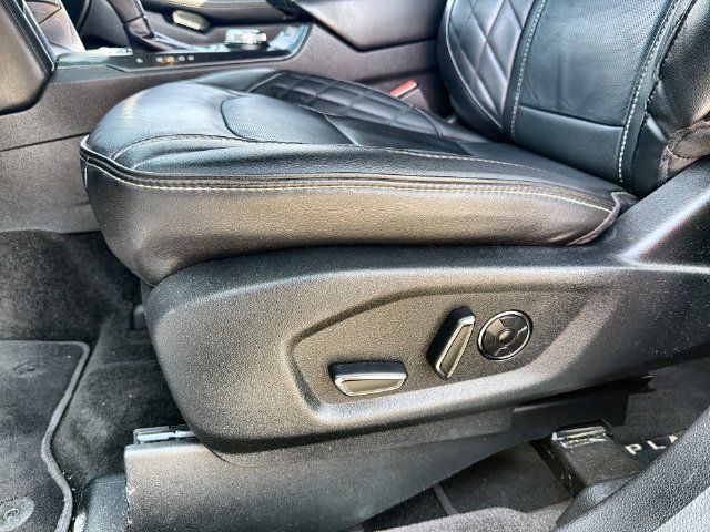 Certified 2018 Ford Explorer Platinum AWD/4WD image 12