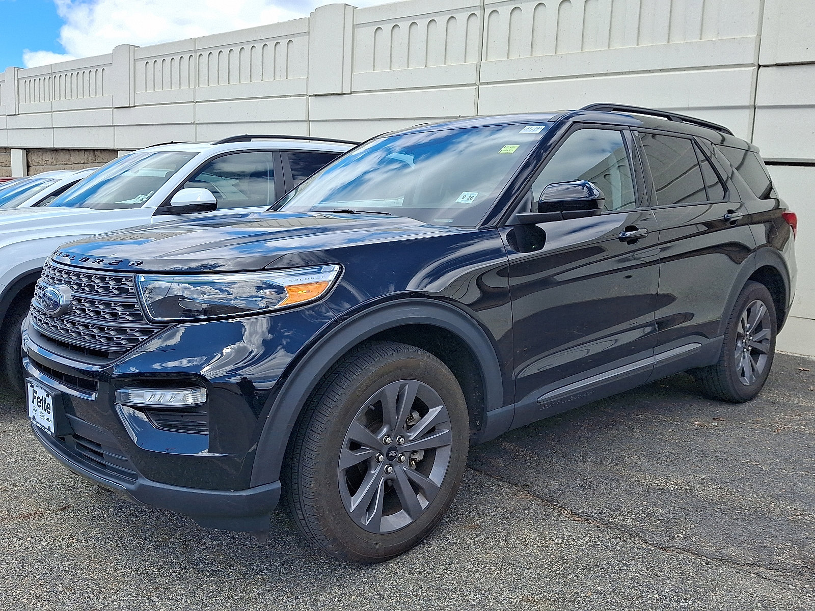 Certified 2023 Ford Explorer XLT w/ Equipment Group 202A image 1