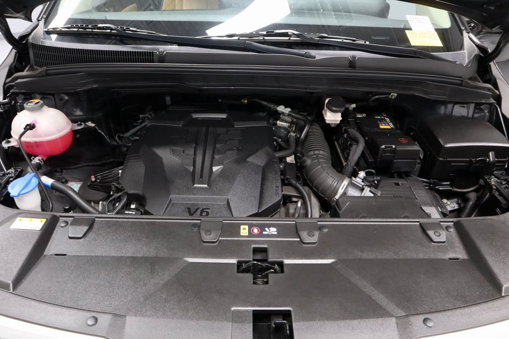 Used 2024 Kia Carnival LX FWD image 17