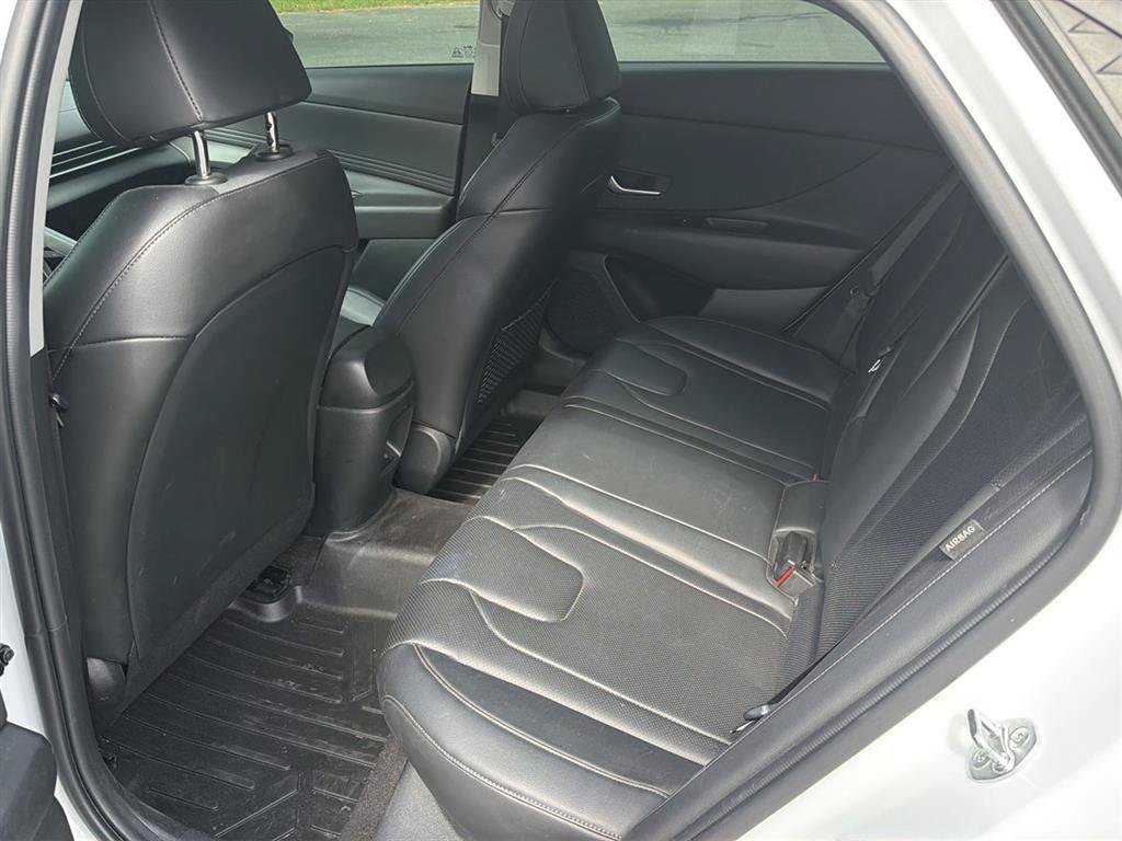 Used 2024 Hyundai Elantra Limited FWD image 12