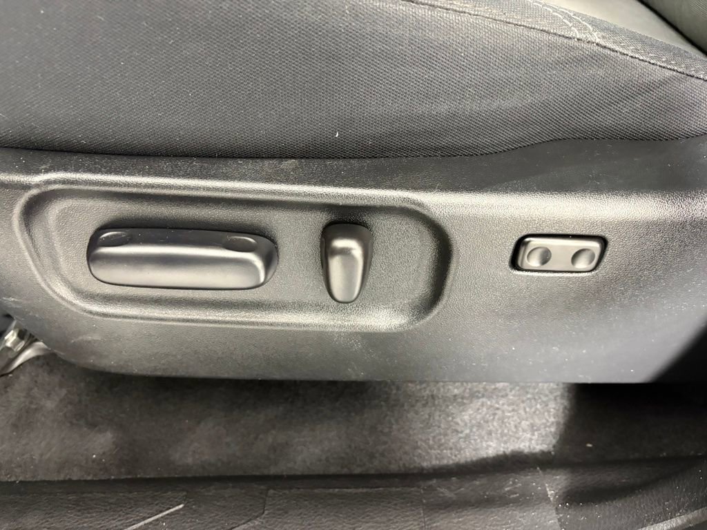 Used 2021 Toyota Tacoma TRD Off-Road image 14