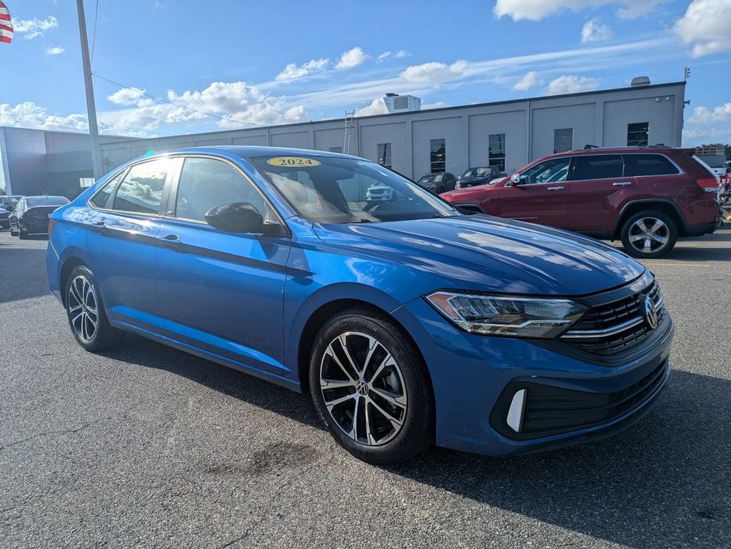 Used 2024 Volkswagen Jetta Sport FWD image 8