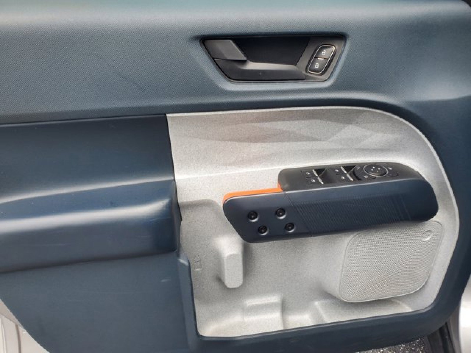 Certified 2022 Ford Maverick XLT w/ XLT Luxury Package FWD image 12