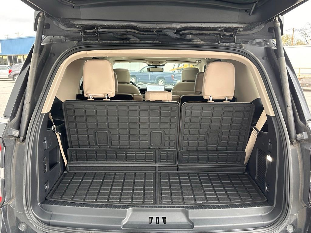 Certified 2023 Ford Expedition Limited image 17