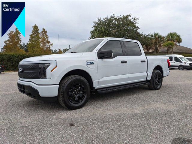 Certified 2025 Ford F150 Lightning XLT image 1