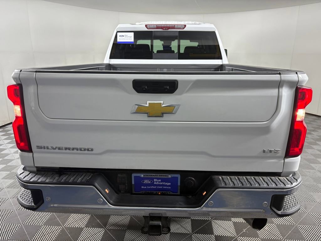 Used 2024 Chevrolet Silverado 2500 LTZ w/ LTZ Premium Package image 4