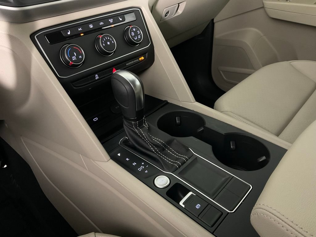 Used 2022 Volkswagen Atlas SE FWD image 17