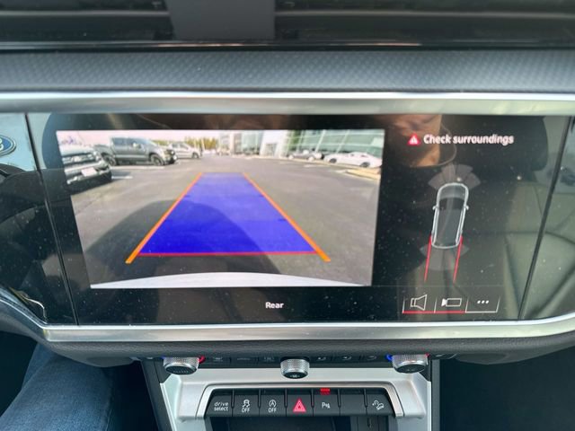 Used 2025 Audi Q3 2.0T Premium image 18