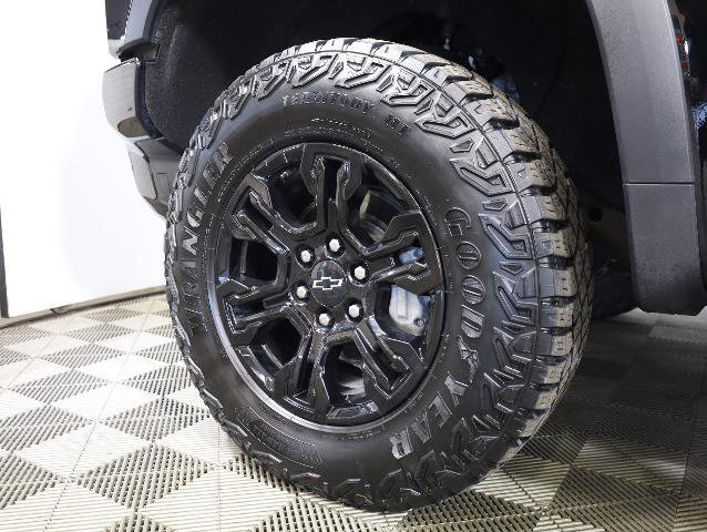 Used 2024 Chevrolet Silverado 1500 ZR2 w/ Technology Package image 27