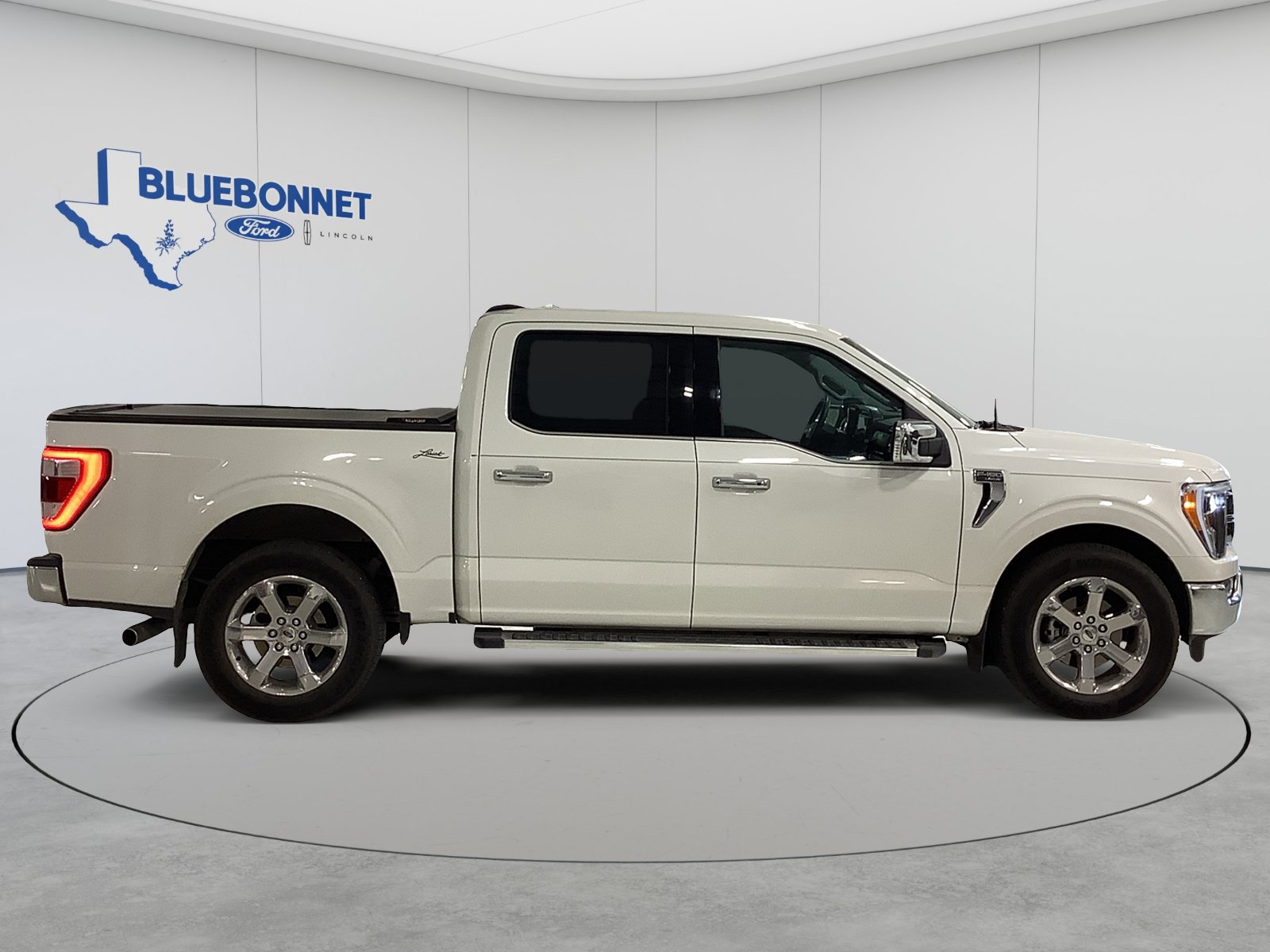 Certified 2022 Ford F150 Lariat RWD image 4