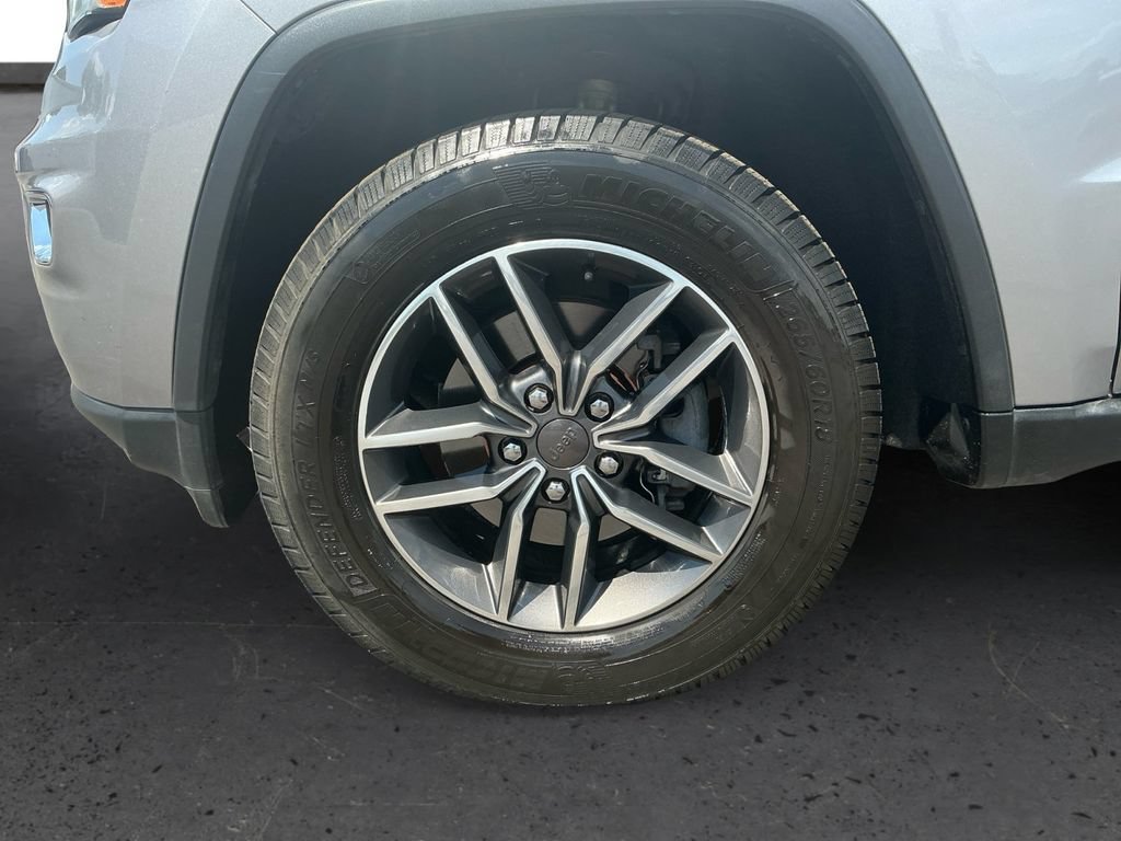 Used 2019 Jeep Grand Cherokee Limited AWD/4WD image 13
