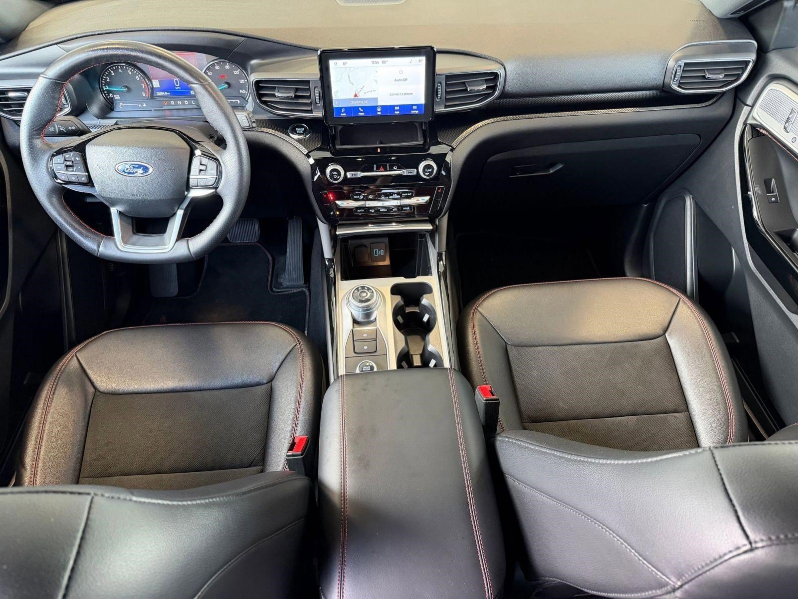 Certified 2023 Ford Explorer ST-Line AWD/4WD image 15