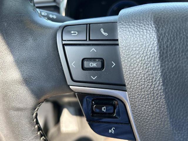 Used 2025 Toyota Camry LE w/ Convenience Package FWD image 25