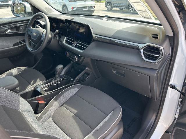 Used 2026 Chevrolet TrailBlazer LT FWD image 36