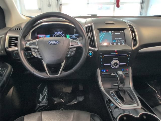 Certified 2018 Ford Edge Titanium w/ Equipment Group 301A AWD/4WD image 18