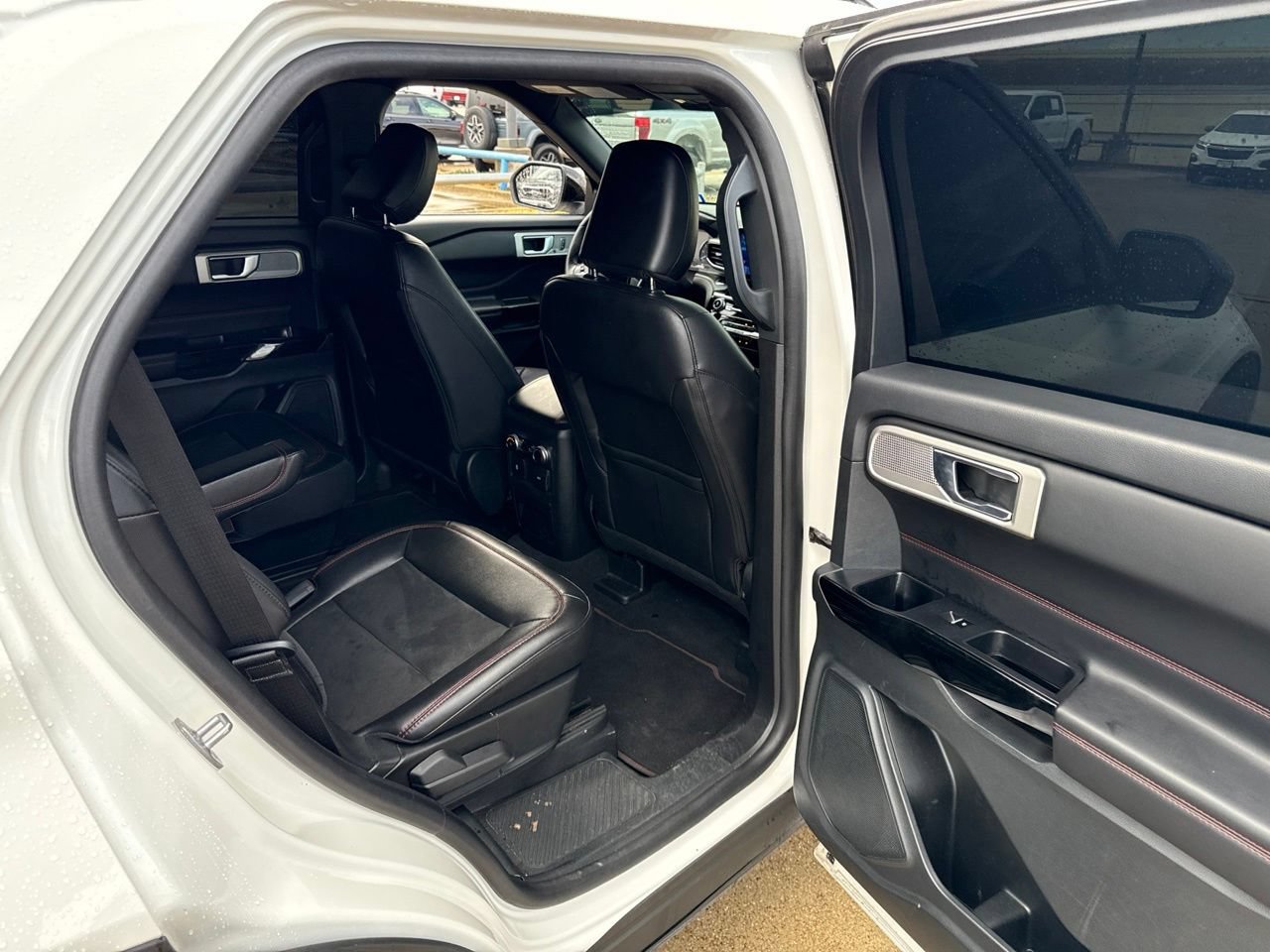 Certified 2023 Ford Explorer ST-Line w/ Class IV Trailer Tow Package RWD image 12