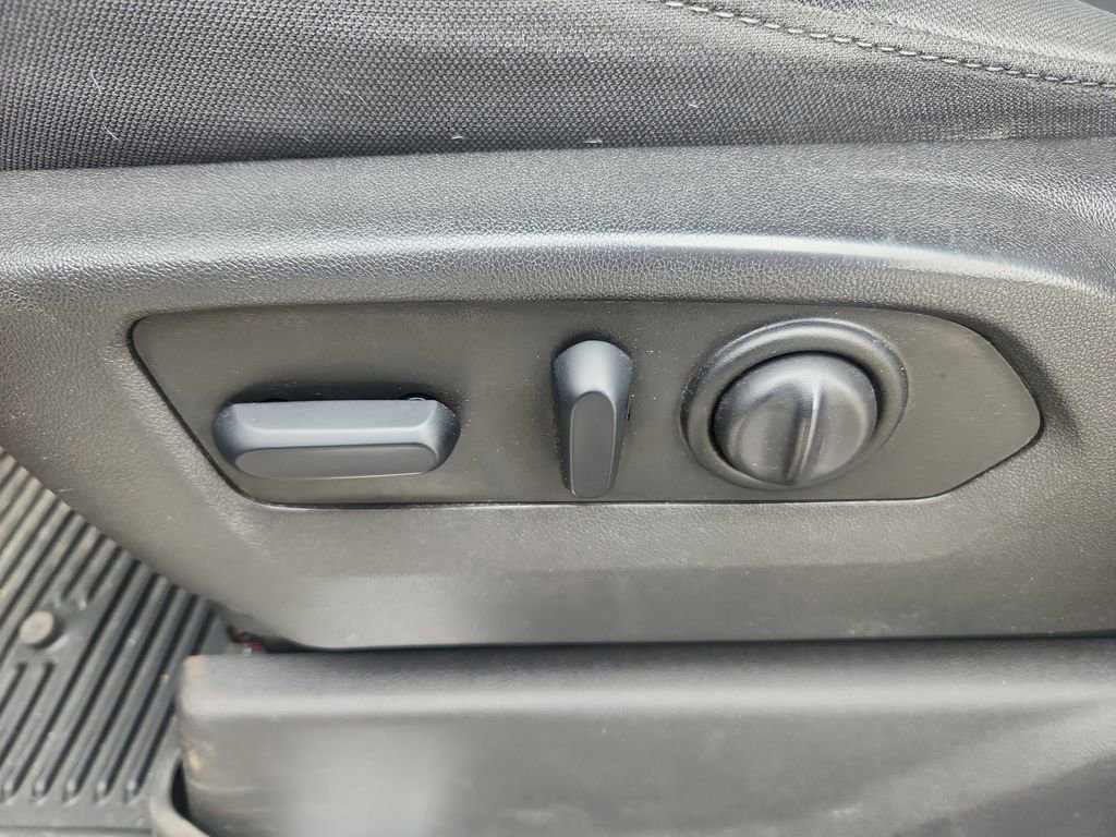 Used 2019 Chevrolet Silverado 1500 RST w/ All-Star Edition image 30