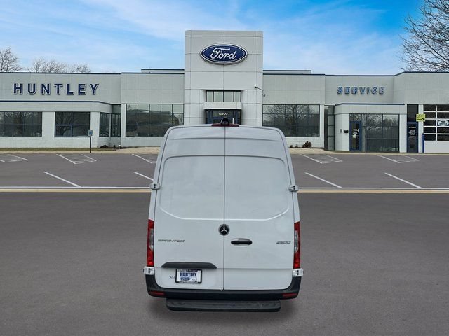 Used 2024 Mercedes-Benz Sprinter 2500 w/ Parking Package image 6